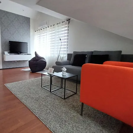 Daire Apartman Slivnica Pri Mariboru *